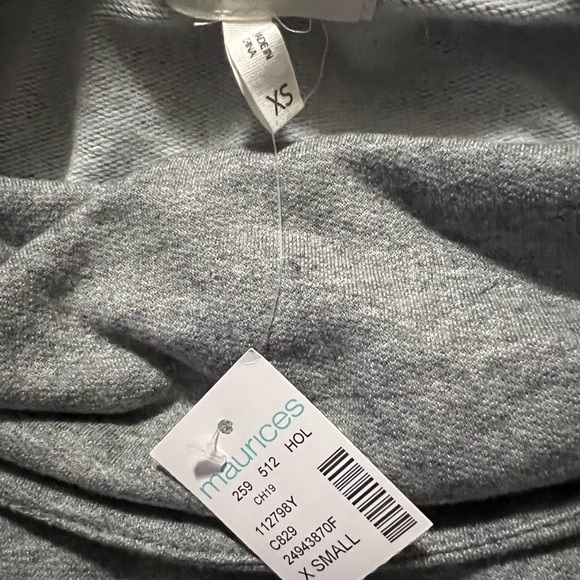 NWT Maurices Cowl Neck Sweatshirt Women’s Size XS - Picture 3 of 3